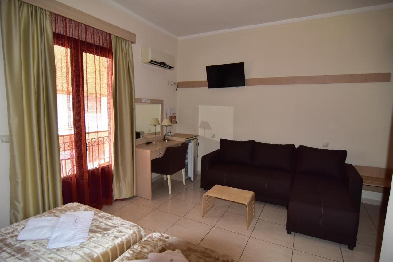 Iridanos Hotell Antikyra Exteriör bild