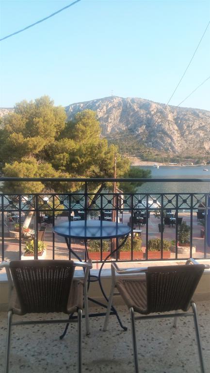 Iridanos Hotell Antikyra Exteriör bild