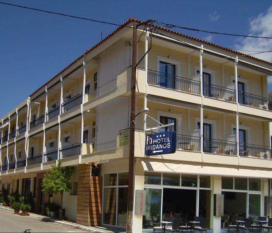Iridanos Hotell Antikyra Exteriör bild