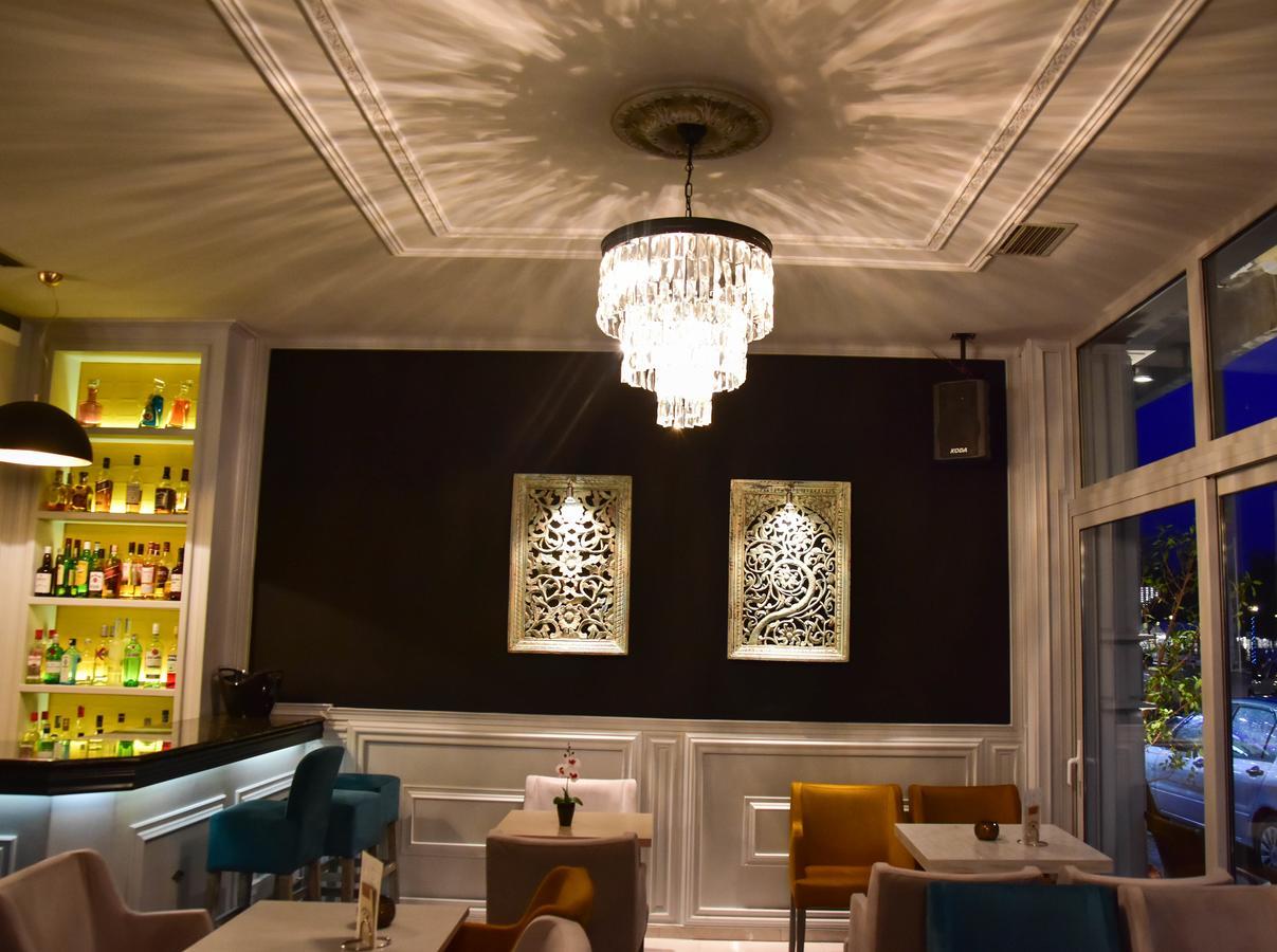 Iridanos Hotell Antikyra Exteriör bild