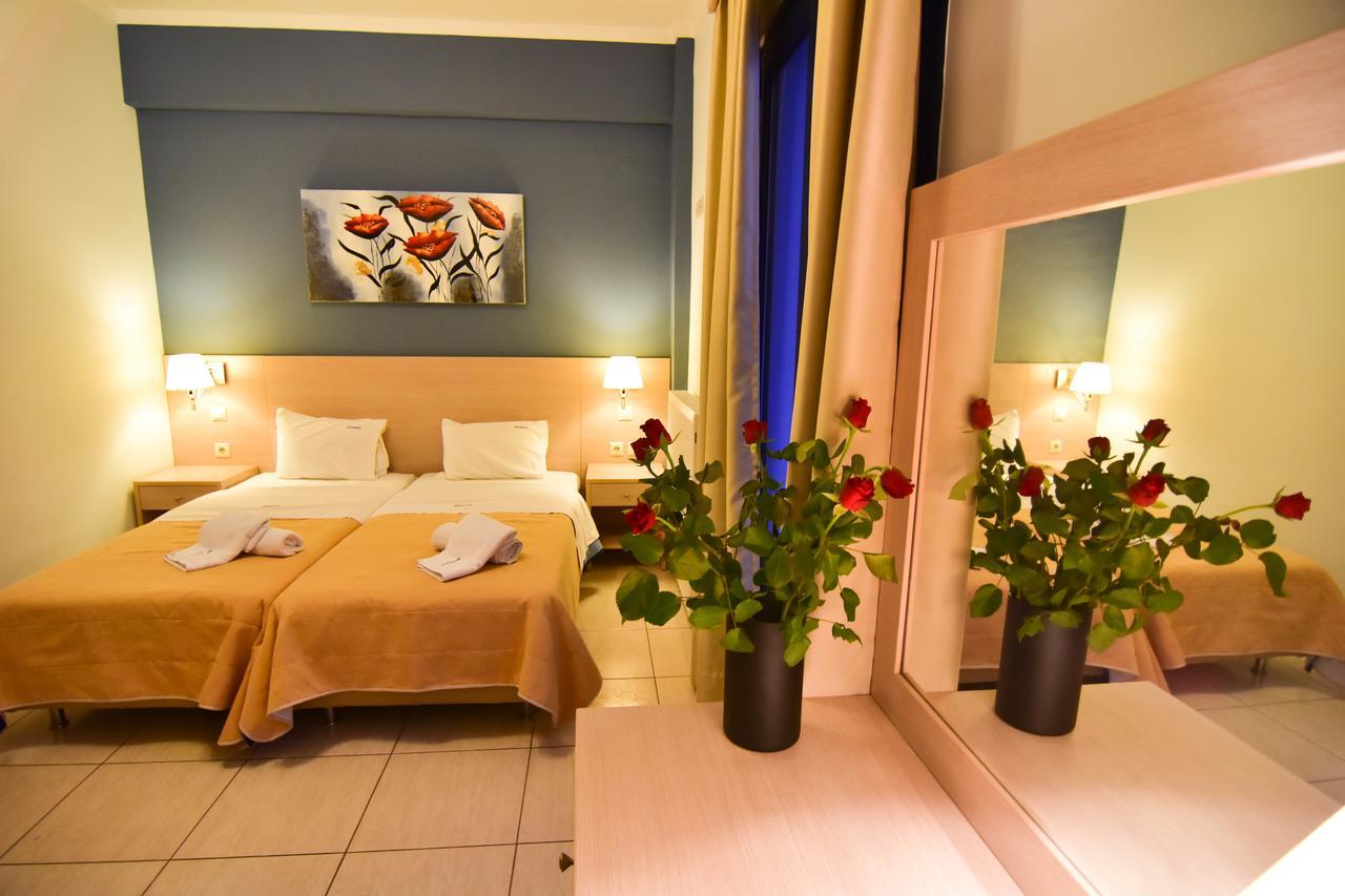 Iridanos Hotell Antikyra Exteriör bild